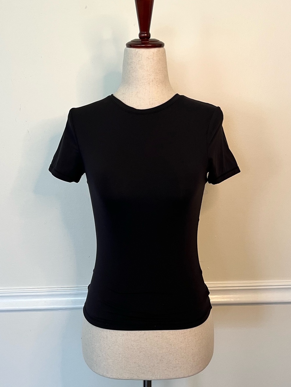 Black Double Lined Fitted Crew Neck tee